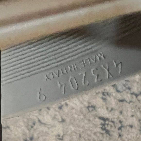 Mens Prada slides. Authentic - Picture 6 of 8